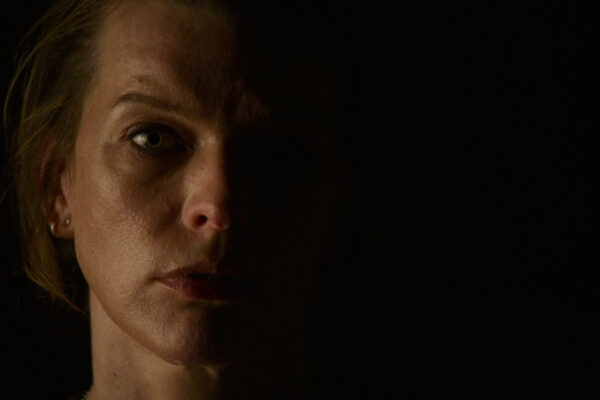 vingadora, milla jovovich